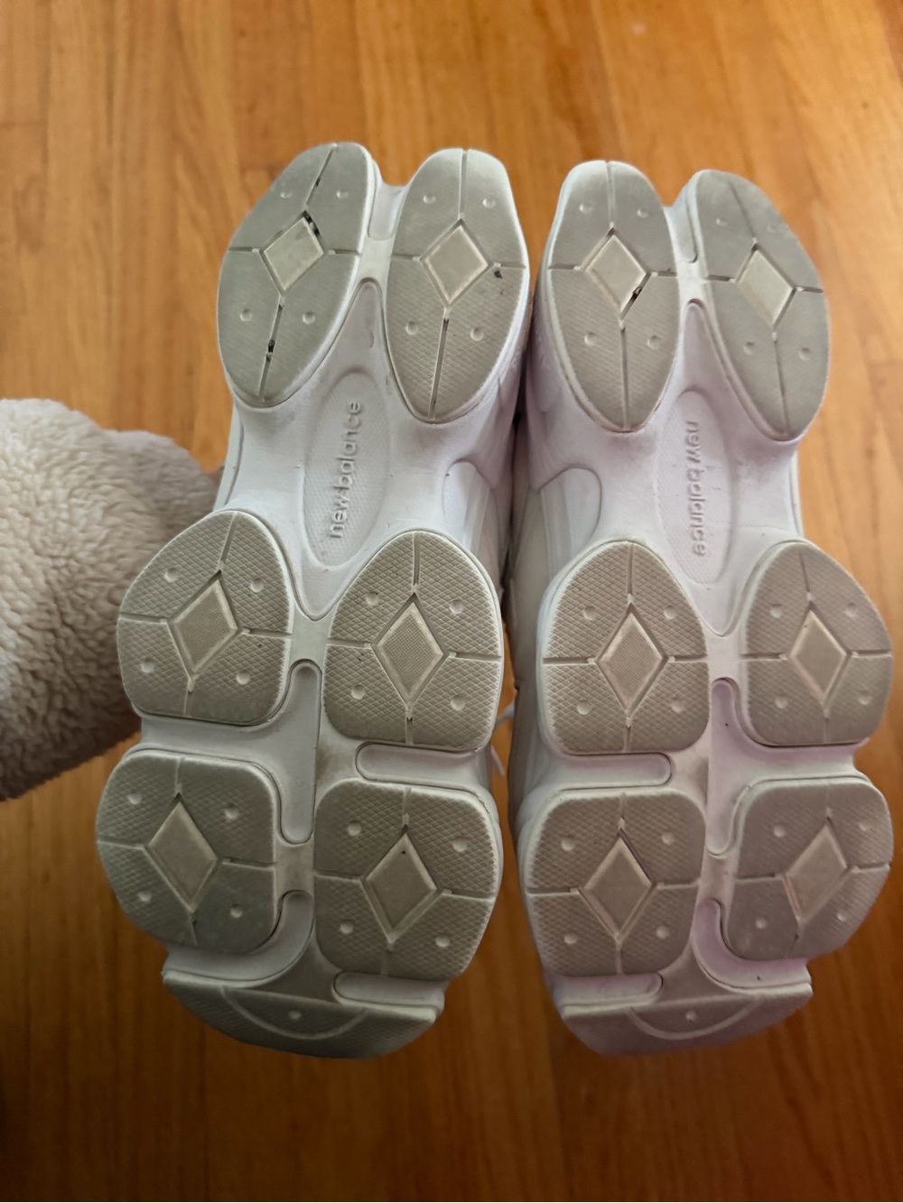 New Balance 9060 - Picture 6 of 6